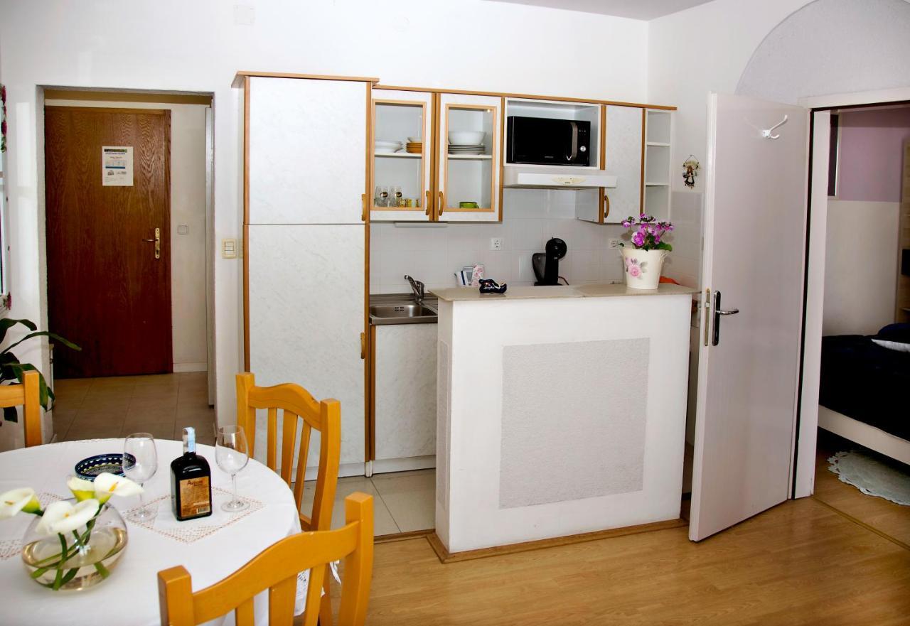 Apartmani Gloria 브로다리카 외부 사진