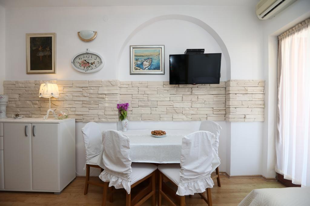Apartmani Gloria 브로다리카 외부 사진
