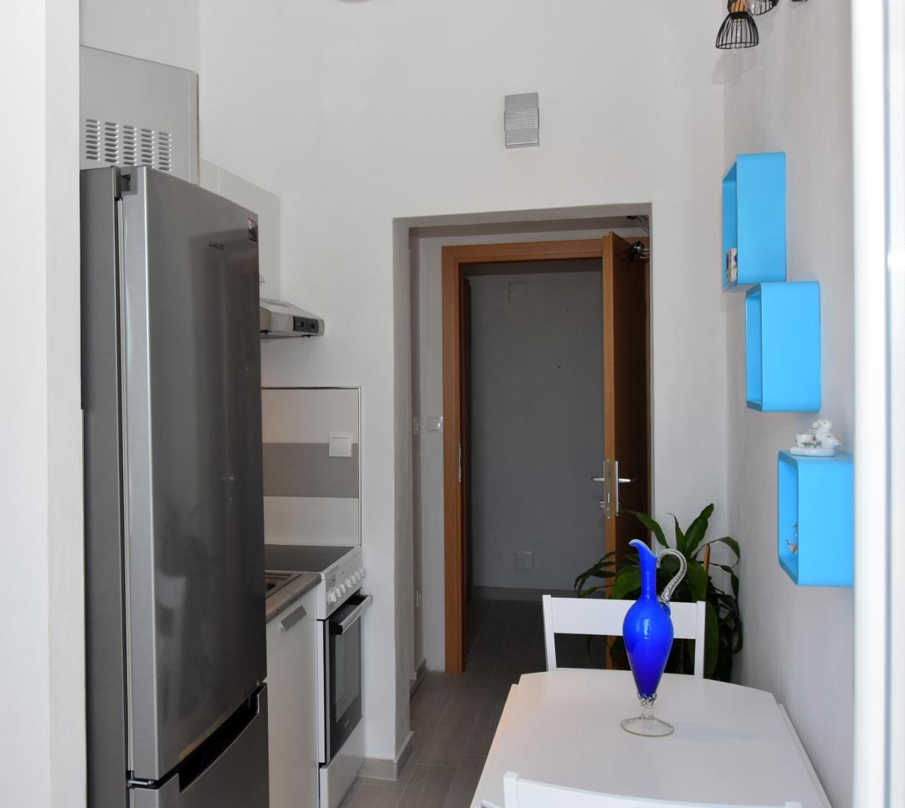 Apartmani Gloria 브로다리카 외부 사진